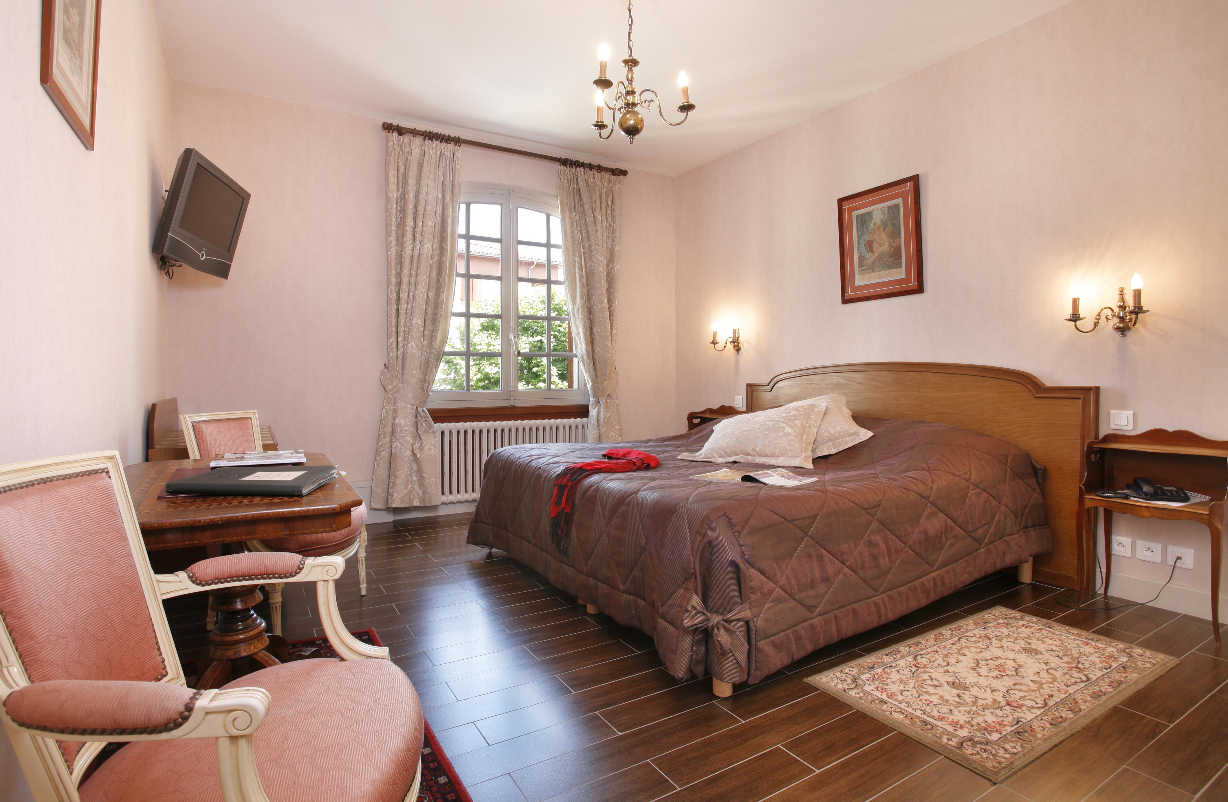 Hotel Beau Rivage Condrieu Esterno foto
