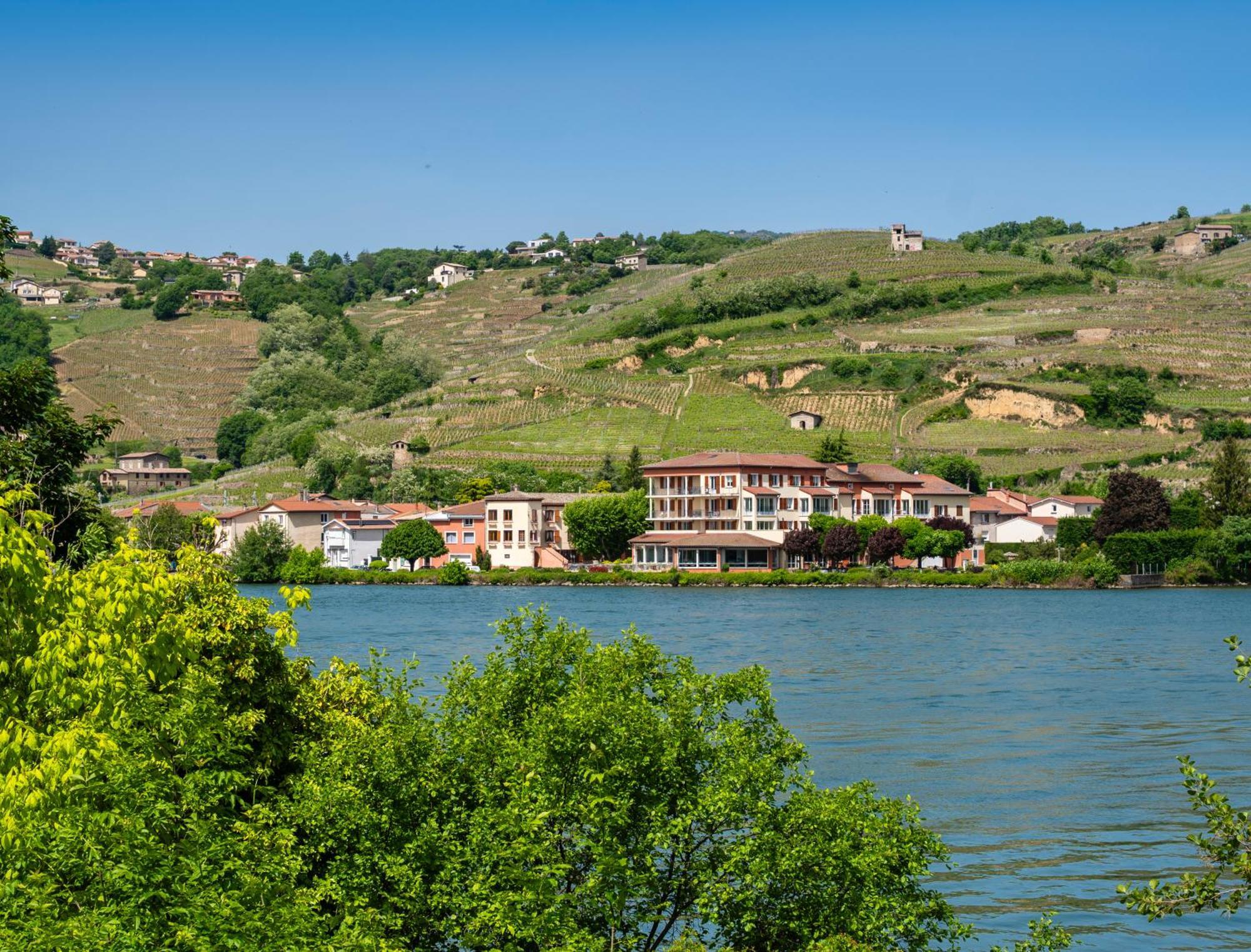 Hotel Beau Rivage Condrieu Esterno foto