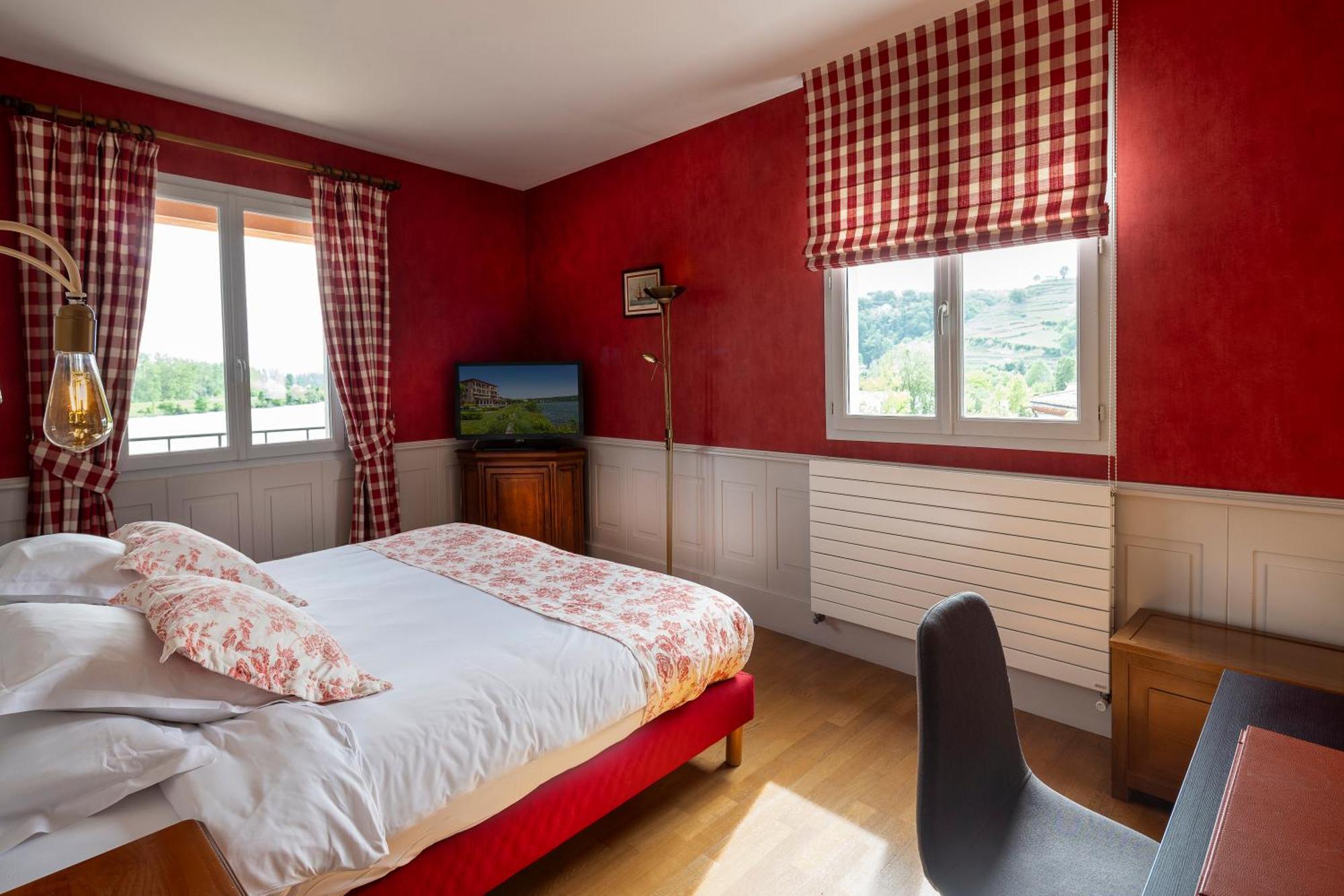 Hotel Beau Rivage Condrieu Esterno foto