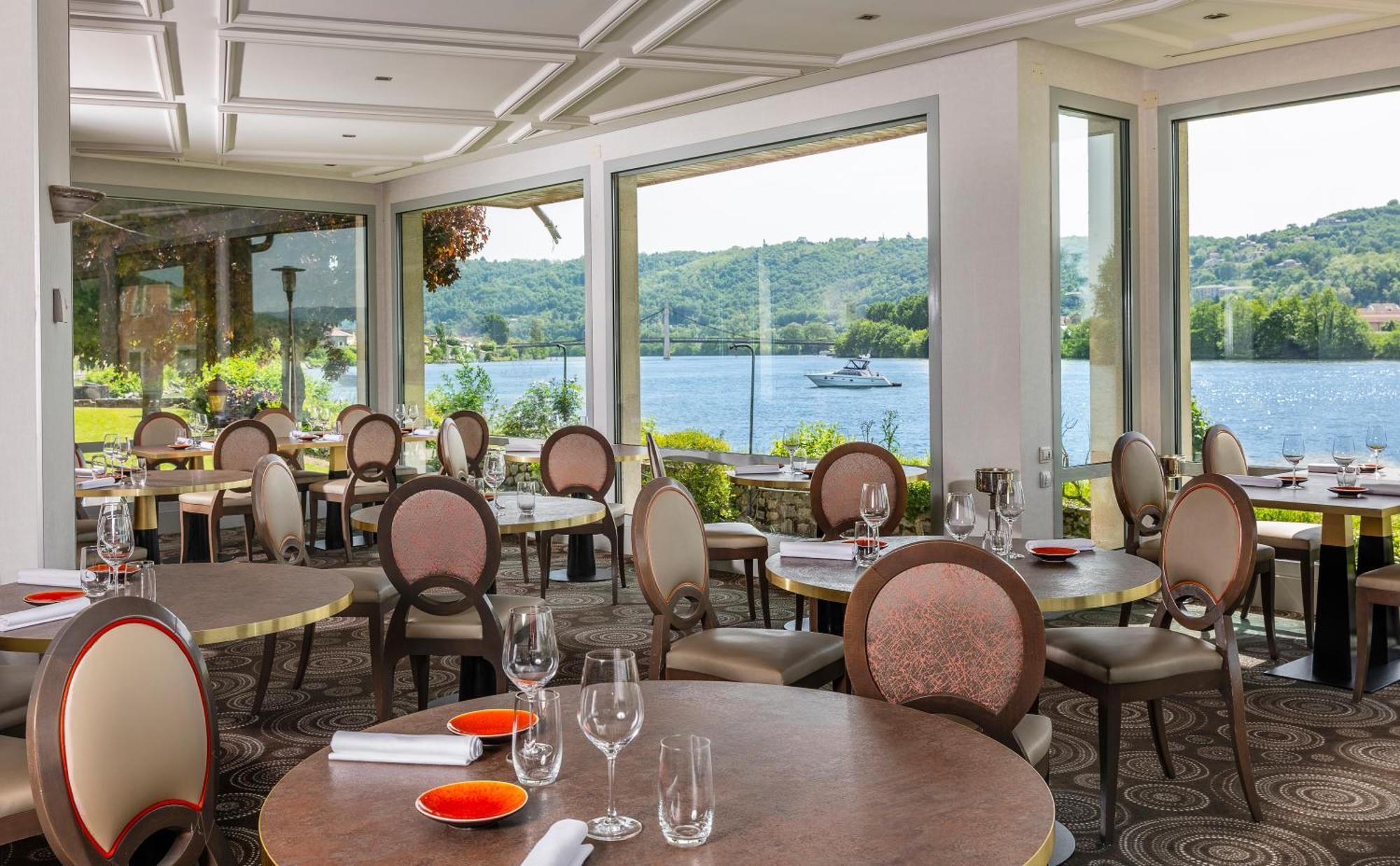 Hotel Beau Rivage Condrieu Esterno foto
