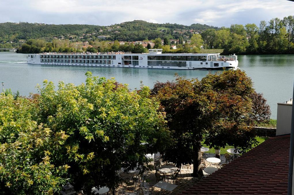 Hotel Beau Rivage Condrieu Esterno foto